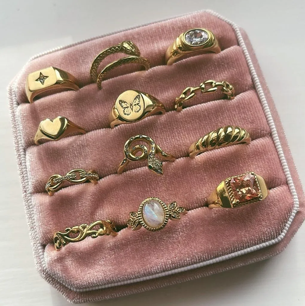 Te Amo Signet Ring